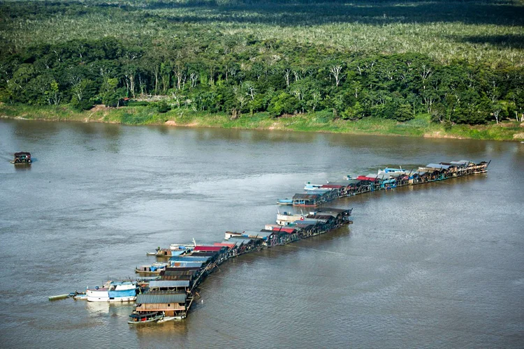 Nesta terça-feira, o ministro de Minas e Energia, Alexandre Silveira, e o presidente da Petrobras, Jean Paul Prates, participam em Brasília de reunião sobre a exploração de petróleo e gás natural na bacia da Foz do Amazonas (AFP/AFP)