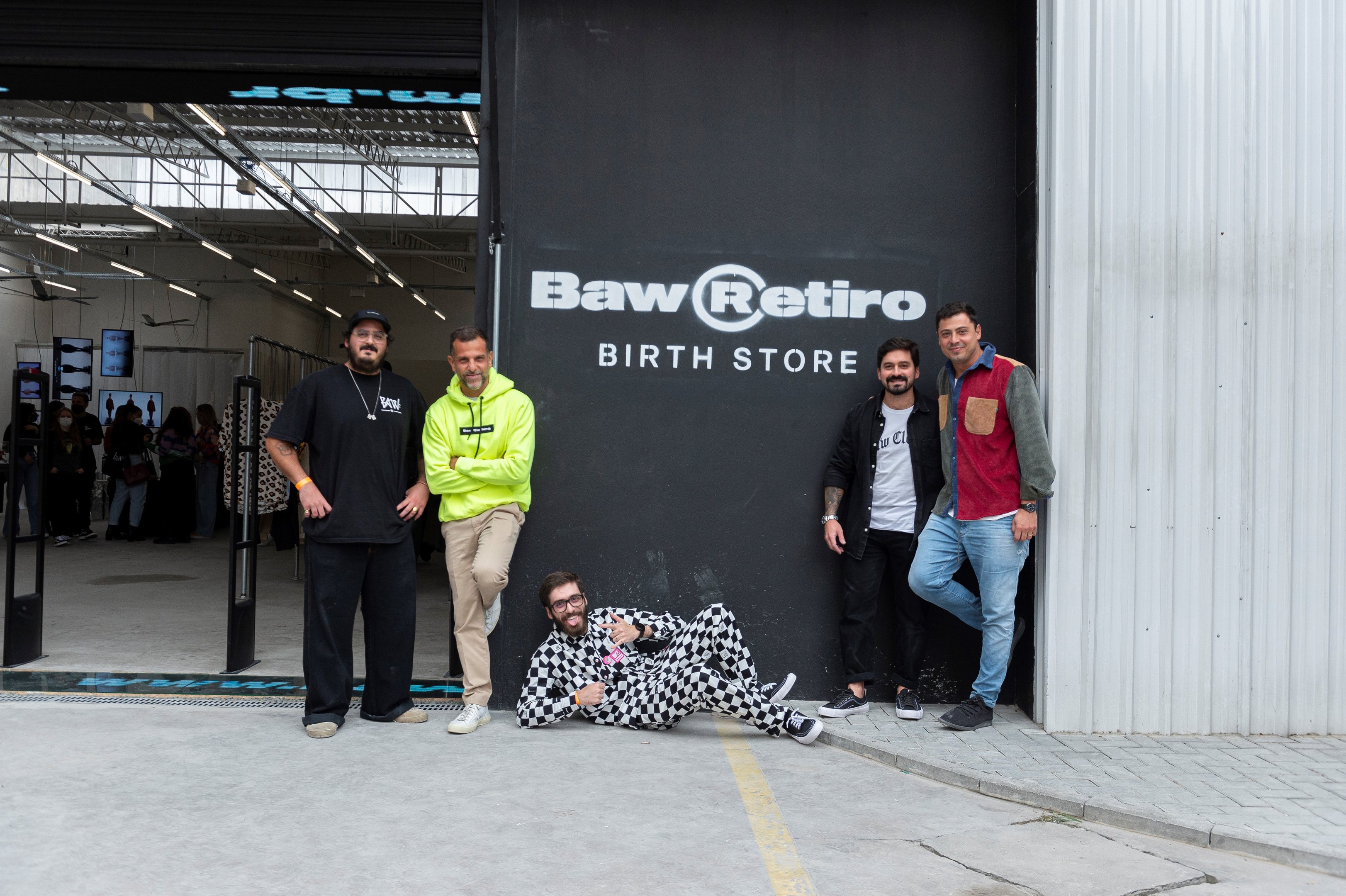 Nativa digital BAW Clothing inaugura a primeira loja f sica em