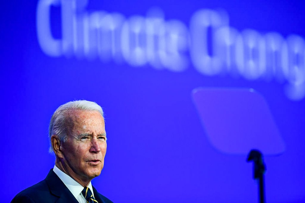 O presidente americano, Joe Biden, durante a COP26: os EUA ocupam o topo do ranking dos principais responsáveis pelas emissões de gases causadores do efeito estufa (Andy Buchanan/Pool/Getty Images)