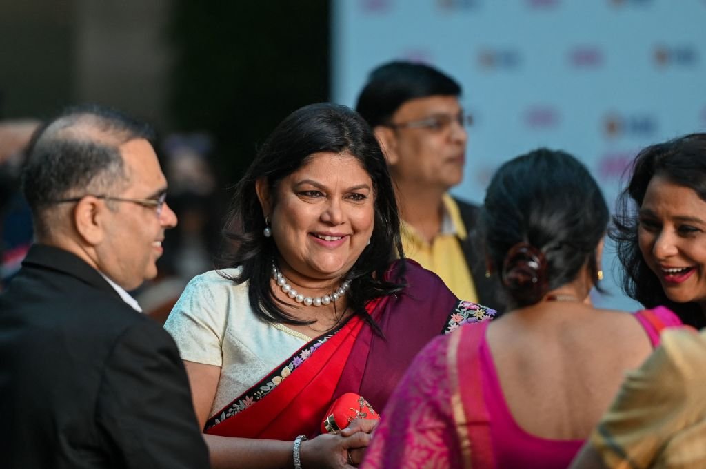 Após IPO, dona de startup indiana de beleza se torna bilionária
