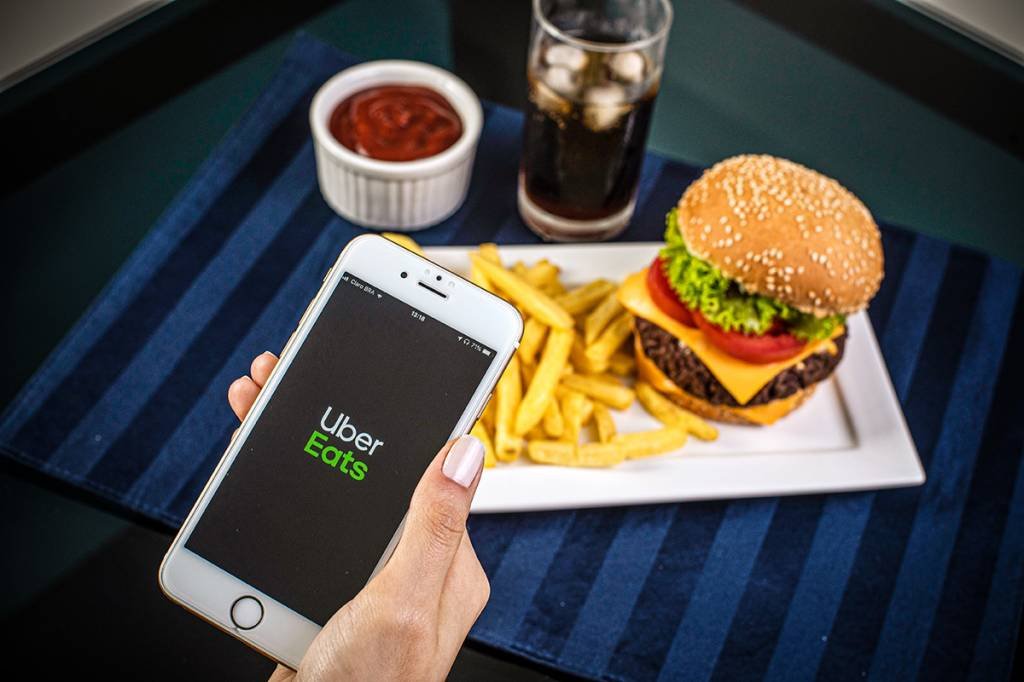 Pedido no Uber Eats: app tem descontos nesta Black Friday (Uber Eats/Divulgação)