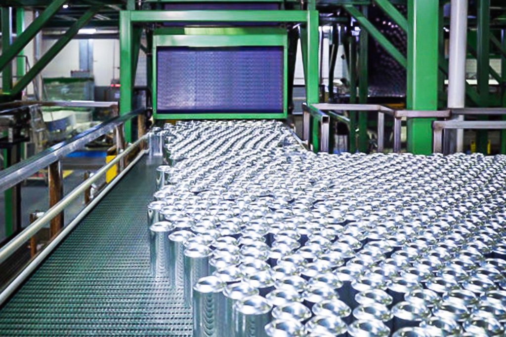 Indústria de latas de alumínio para bebidas cresce pelo 5º ano seguido