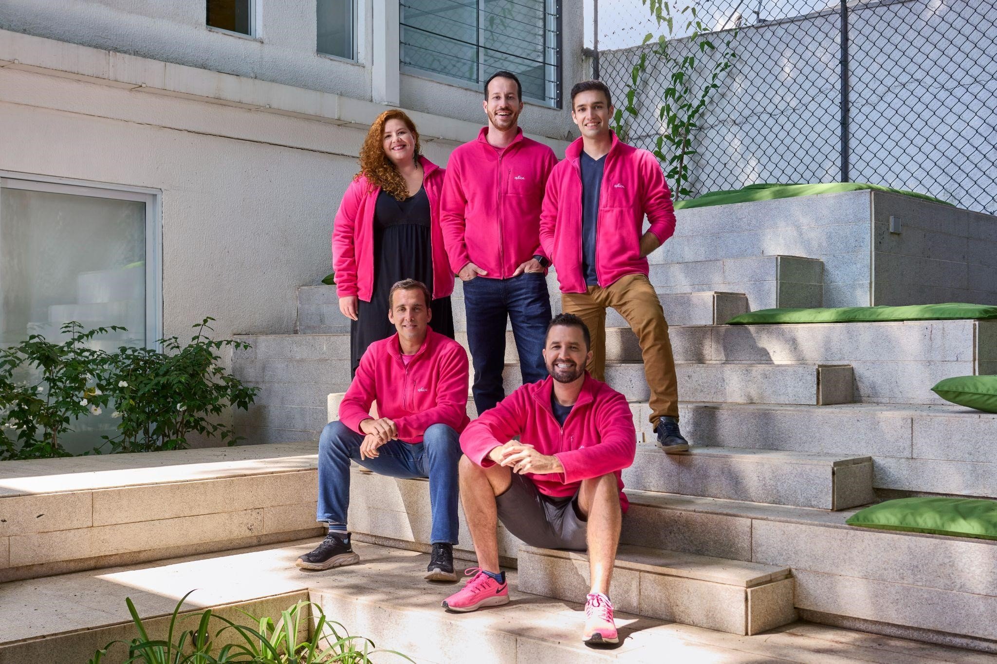 Healthtech Alice anuncia compra da startup Cuidas, de saúde corporativa