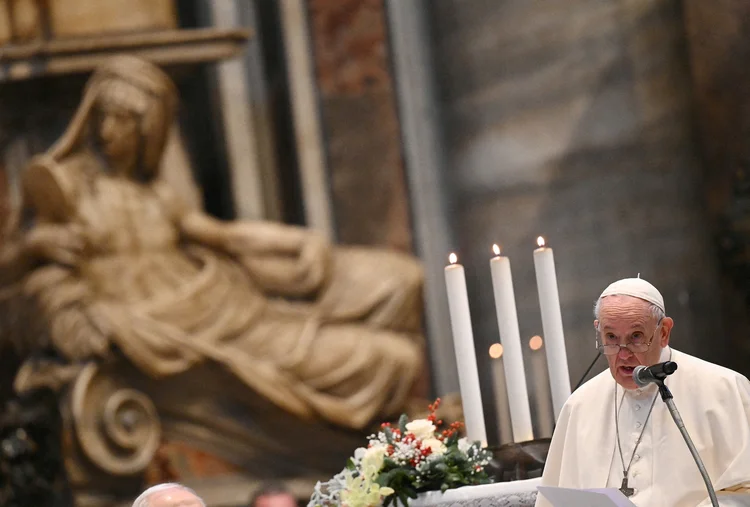Papa Francisco: crítica a gastos militares (Vincenzo Pinto/Pool/Reuters)