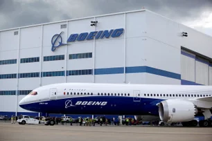 Imagem referente à matéria: Boeing vende unidade de navegação Jeppesen à Thoma Bravo por US$ 10,6 bi