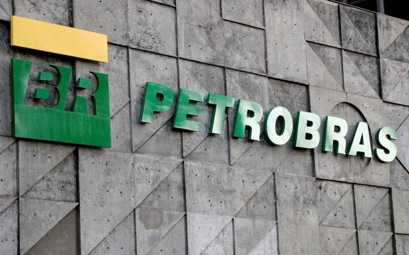 Petrobras: A companhia tem sido alvo de críticas do próprio presidente Jair Bolsonaro por causa dos constantes aumentos no preço dos combustíveis (Reuters/Sergio Moraes)