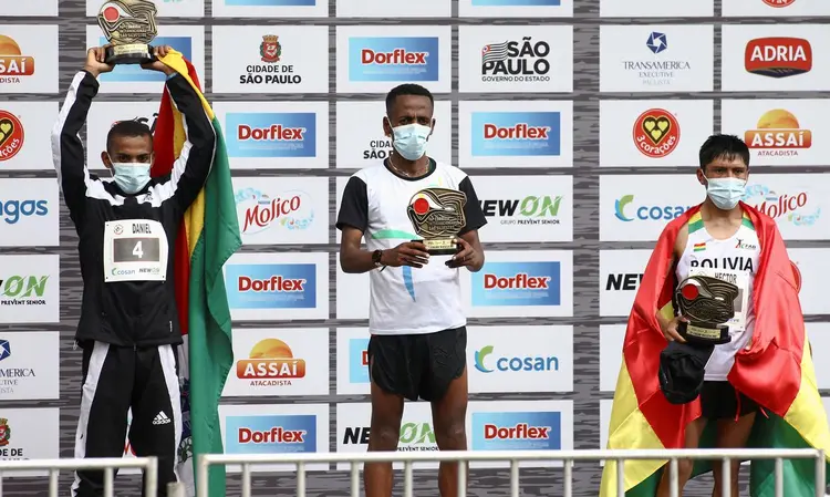 Brasil vai ao pódio com dois atletas no masculino e três no feminino. (Carla Carniel/Reuters)
