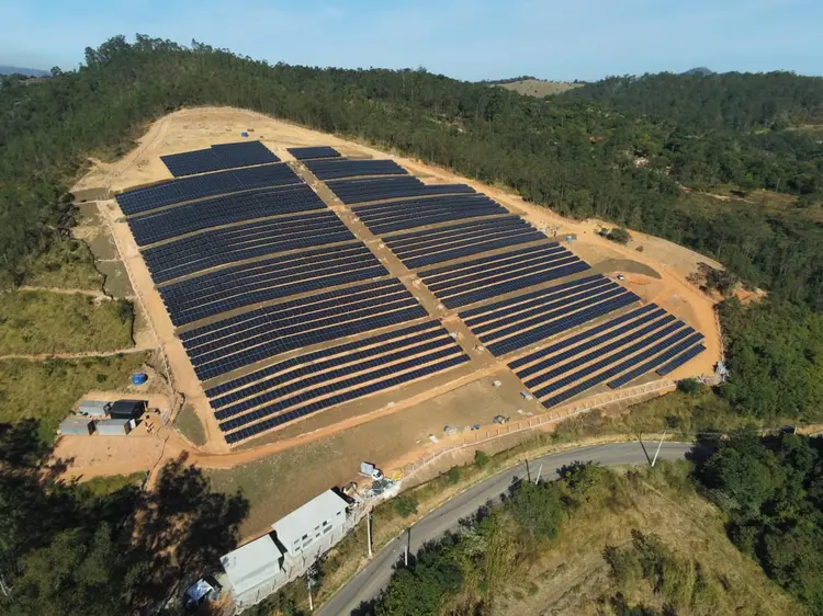 Fazenda em Cajamar, no interior de São Paulo: BK Brasil, dona das marcas Burger King e Popeyes, investe em fazendas de energia de geração distribuída  (BK Brasil/Divulgação)