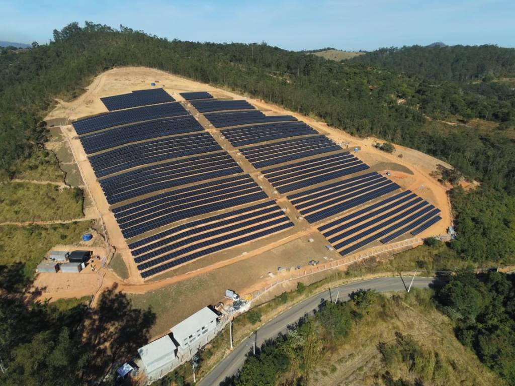 Fazenda com geração de energia solar distribuída no interior de São Paulo: Brasil é o quarto maior produtor dessa fonte de energia renovável (BK Brasil/Divulgação)