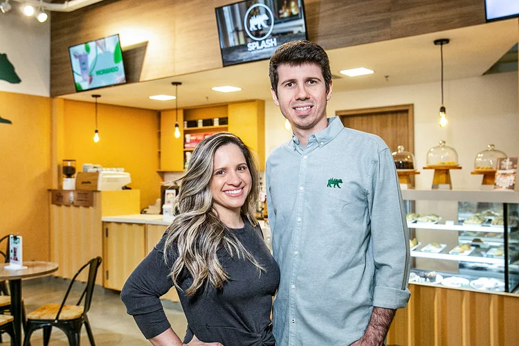 Brunna Farizel e Lucas Moreira, fundadores da Splash Bebidas Urbanas (Nanda Ferreira/Divulgação)