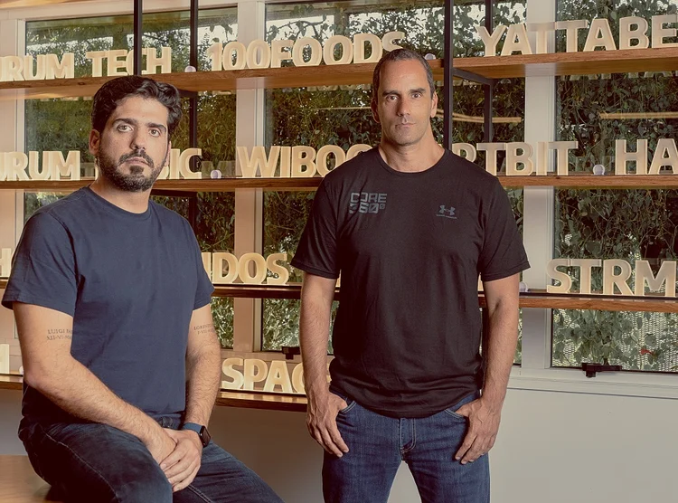 Fabio Fakri, fundador e Chief Business Development Officer da Futurum Capital (esq.) e Luciano D'Elia, fundador e CEO da Core 360º (dir,) (Futurum Capital/Divulgação)