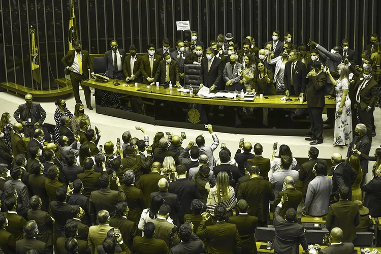 Câmara dos Deputados: garantir uma base sólida de campanha nos redutos eleitorais é a grande missão dos candidatos nos próximos meses (Marcelo Camargo/Agência Brasil)