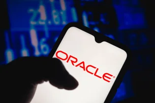 Oracle supera previsões e prevê salto de 70% na receita de nuvem em 2026
