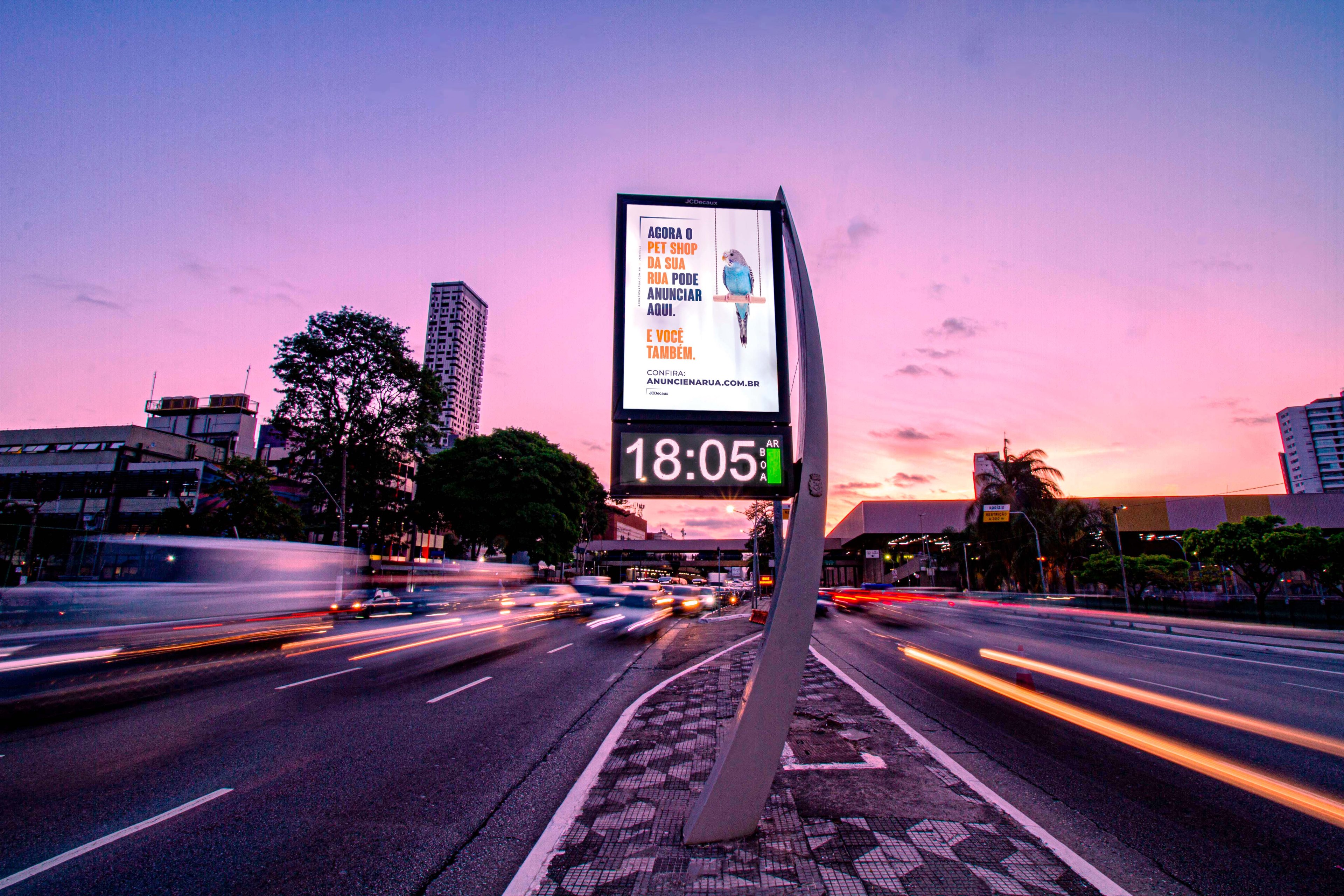 Quer seu anúncio nas ruas e no metrô? Esta empresa ajuda com isso