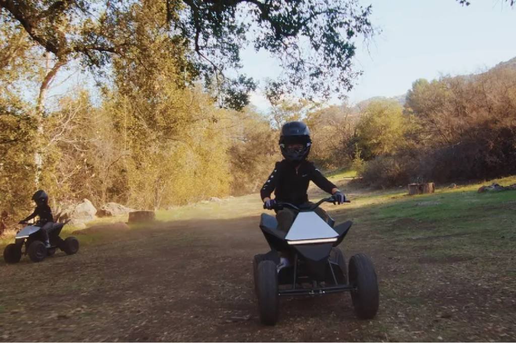 Tesla para crianças: quadriciclo elétrico lançado hoje custa US$ 1.900