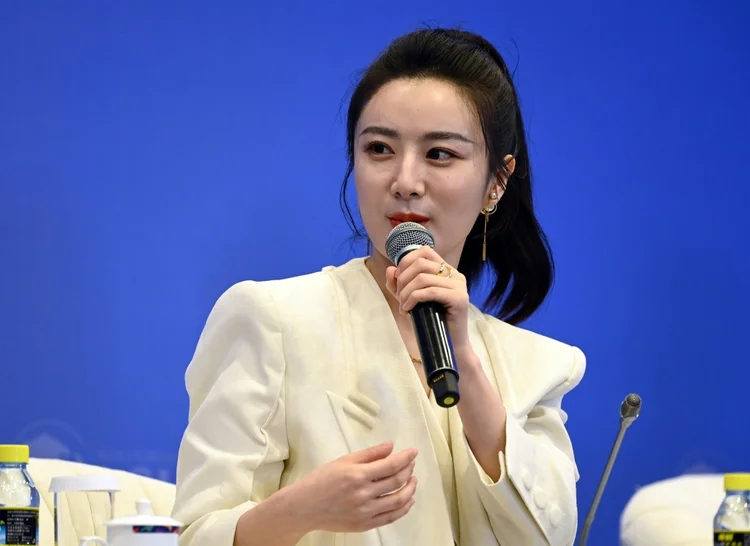 Huang Wei, também conhecida como Viya (foto de arquivo): uma das "livestreamers" mais importantes do setor de comércio eletrônico na China foi multada por sonegação (AFP/AFP)