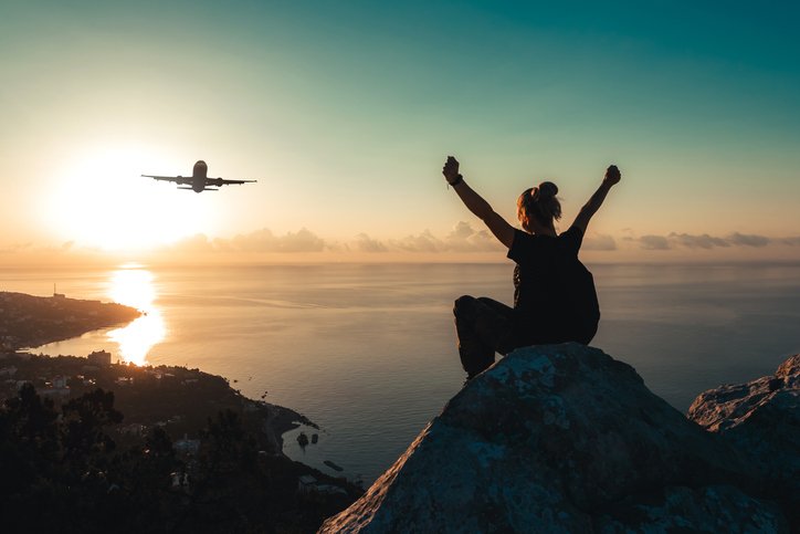 Viajar é o principal desejo do brasileiro, de acordo com a pesquisa Global Entrepreneurship (2020) (Getty Images/rbkomar)