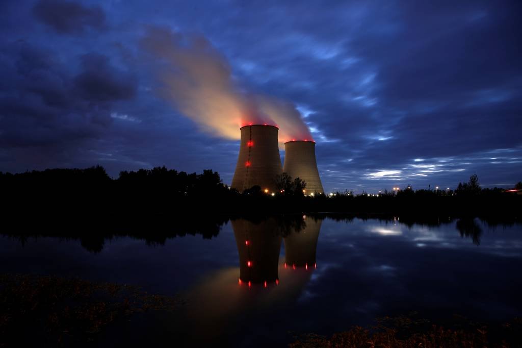 Usina nuclear: Rússia planeja desconectar Zaporizhzia da rede elétrica da Ucrânia (Benoit Tessier/Reuters)