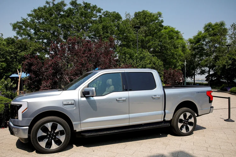 Ford: a montadora disse que terá capacidade anual para montar 600 mil veículos elétricos globalmente dentro de 24 meses (Brendan McDermid/Reuters)