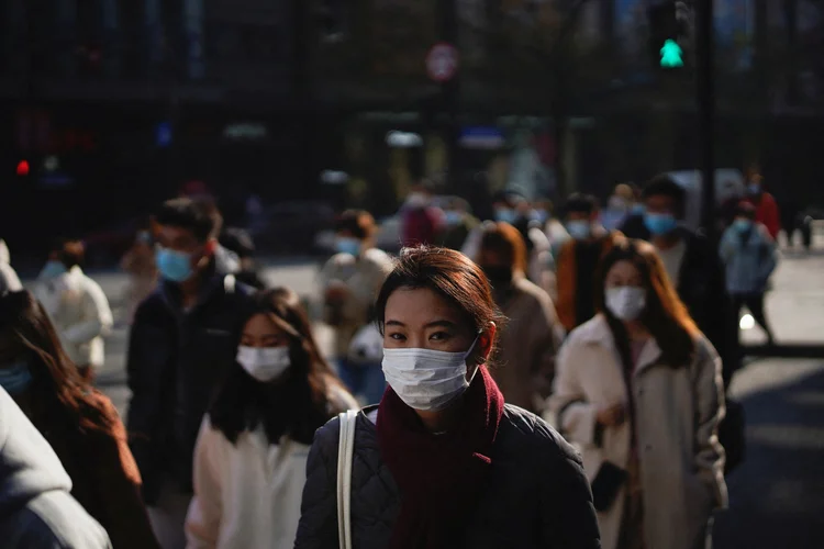 As infecções por covid-19 continuam aumentando (Aly Song/Reuters)