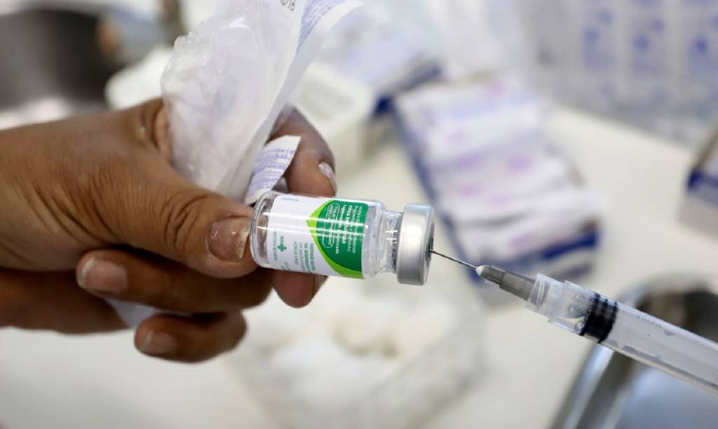 Pode tomar vacina da gripe estando gripado?
