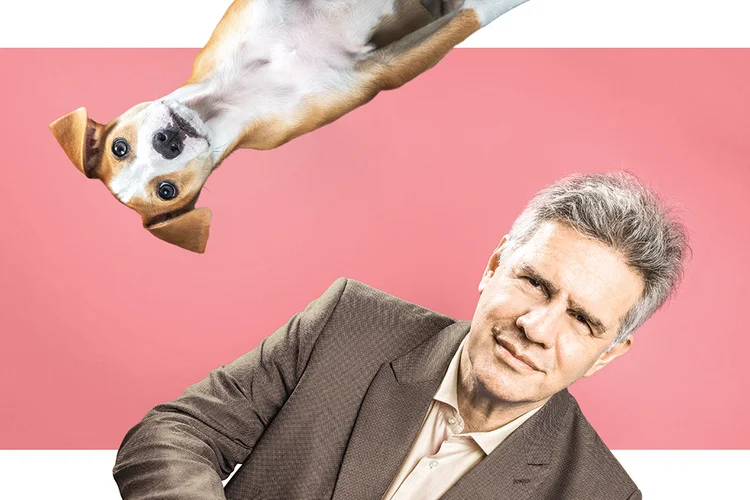 Sergio Zimerman, CEO da Petz, e a cachorrinha adotada Susi: alta de 50% nas vendas na pandemia (Leandro Fonseca/Exame)