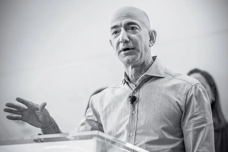 As manhãs de Bezos não são tão cheias de afazeres como se pode pensar (Leonard Ortiz/Getty Images)