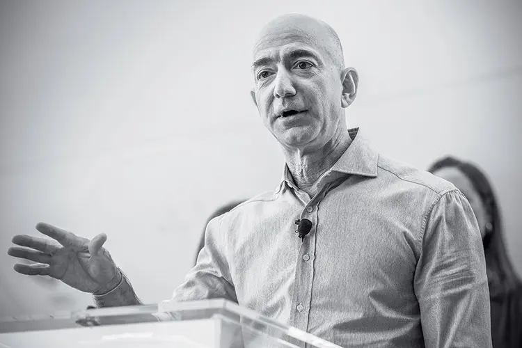 Jeff Bezos, fundador da Amazon, está envolvido em polêmica na compra de casa de empresário brasileiro em Miami. (Leonard Ortiz/Getty Images)