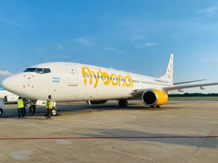 Avião da Flybondi: (FlyBondi/Divulgação)