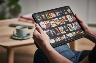 Cinco filmes que ensinam inteligência emocional sem parecer aula de psicologia