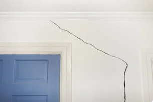 O que fazer se o proprietário não quer consertar um problema grave no imóvel alugado?