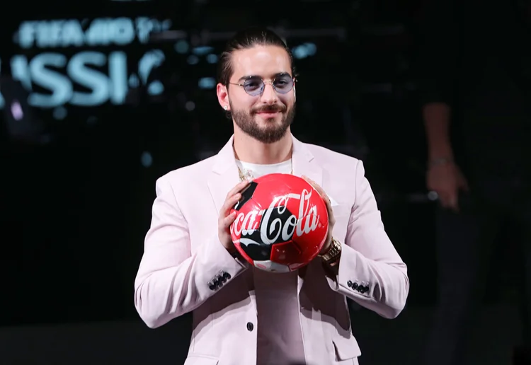 Maluma durante a apresentação da versão em espanhol da música da Coca-Cola para a Copa do Mundo FIFA 2018. (Alexander Tamargo/Getty Images)