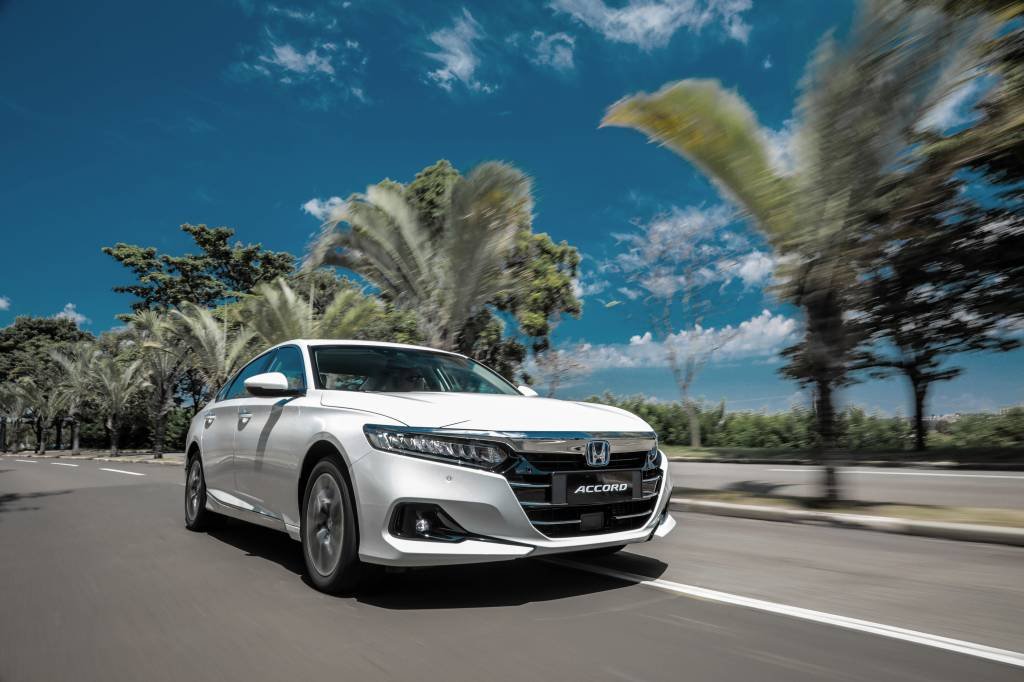O novo Honda Accord híbrido: na estrada, motor à combustão gera melhor desempenho (Honda/Divulgação)