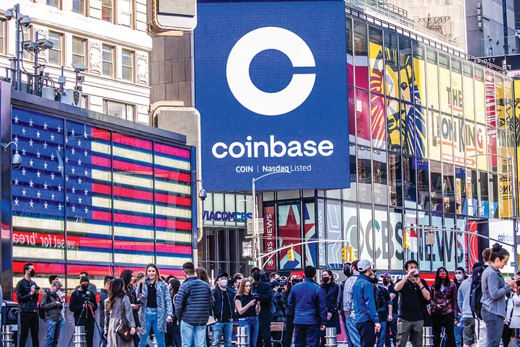 Coinbase se tornou alvo de um processo movido pela SEC (Michael Nagle/Getty Images)