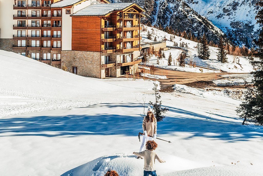 Club Med abre novo resort de neve na França, especial para brasileiros