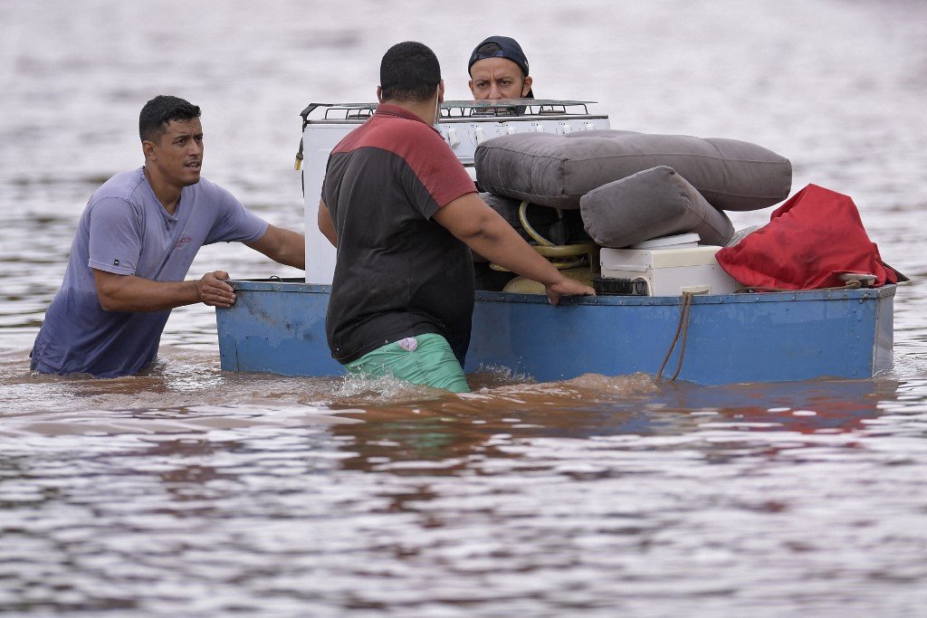 Fortes chuvas provocam enchente em Juatuba, Minas Gerias (Douglas MAGNO/AFP)