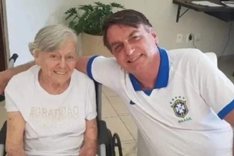Mãe de Bolsonaro morre aos 94 anos (Reprodução/Reprodução)
