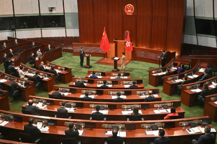 Hong Kong: uma lei de segurança nacional criminalizou a dissidência, e novas leis foram promulgadas para expulsar do serviço público pessoas consideradas não patriotas (AFP/AFP)