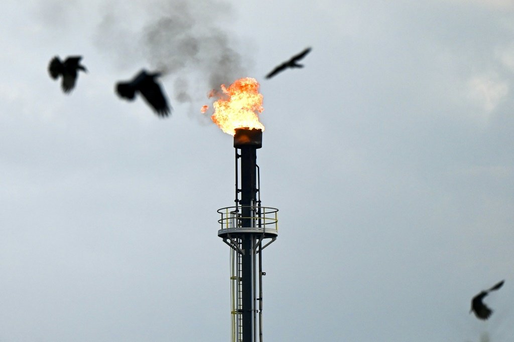 Preço do petróleo tem máxima em 7 anos por tensões e riscos geopolíticos