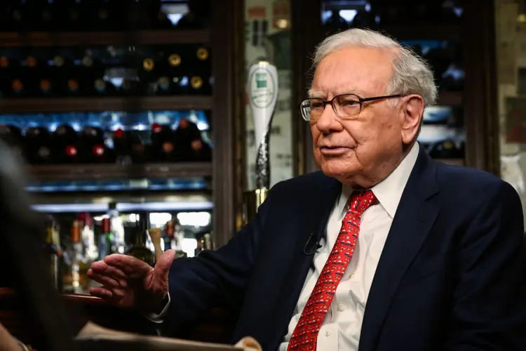 Warren Buffett: o interesse de Buffett pela BYD foi influência de Charlie Munger (Christopher Goodney/Bloomberg/Getty Images)