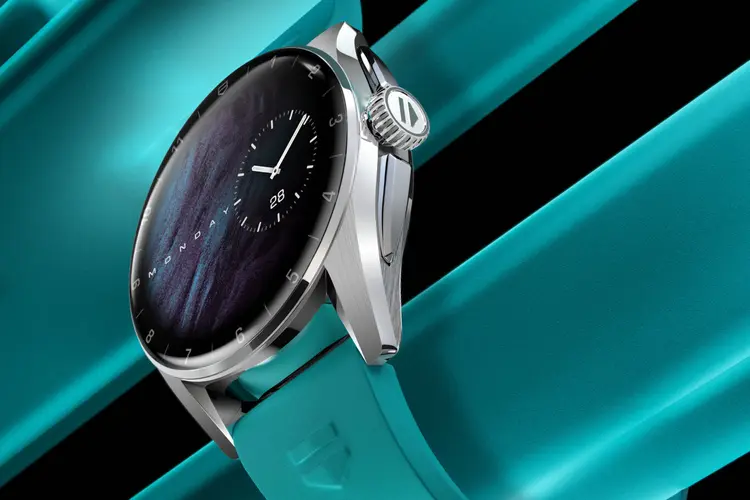Tag Heuer Connected Calibre E4: smartwatch chega ao mercado custando 1800 euros. (Tag Heuer/Reprodução)