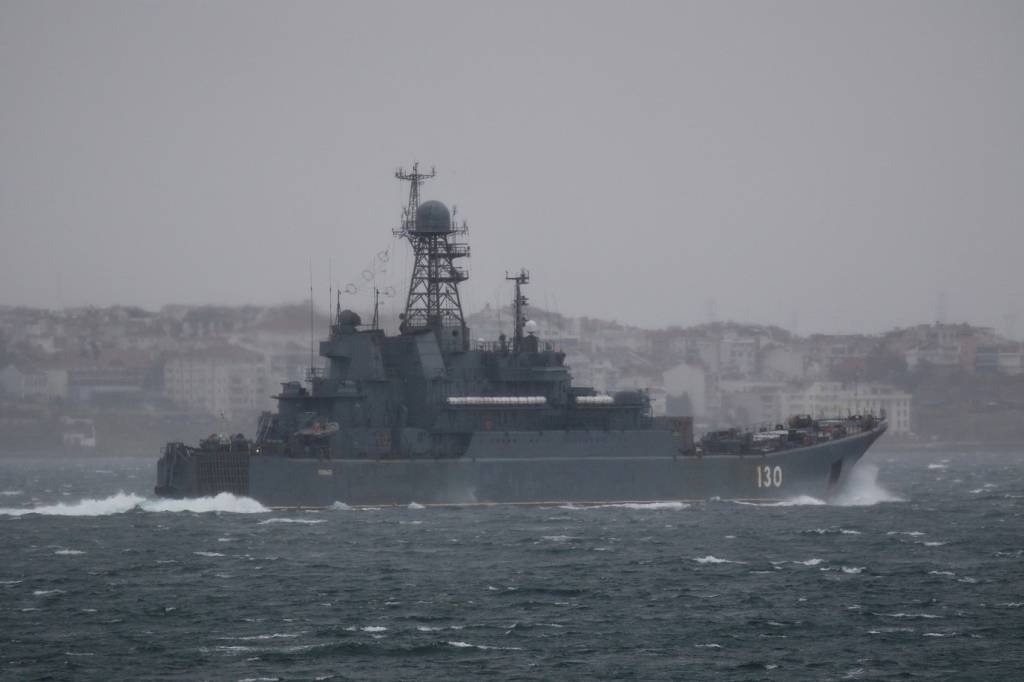 Navio de guerra russo no Mar Negro (Yoruk Isik/Reuters)