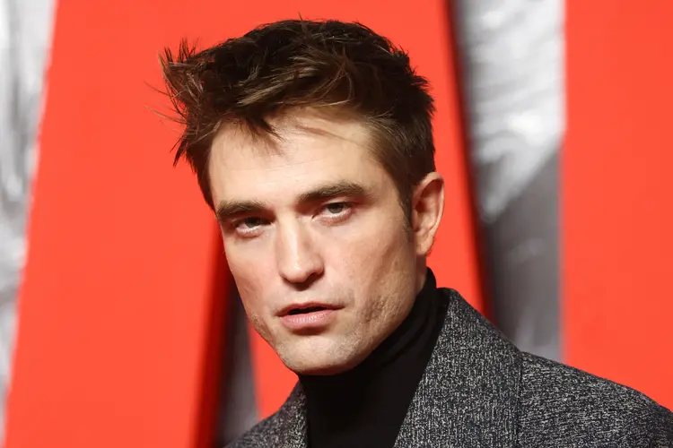 Robert Pattinson no tapete vermelho de "The Batman" em Londres. (Tom Nicholson/Reuters)