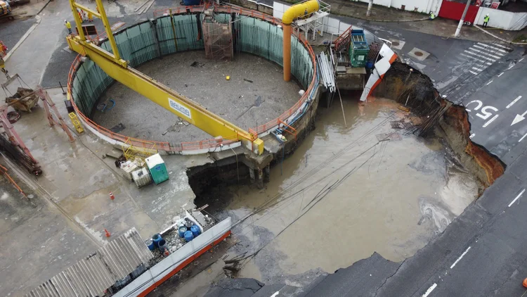 Desabamento nas Obras da Linha 6 do metrô, na Marginal Tietê, altura da ponte Freguesia do Ó, na cidade de São Paulo, SP, nesta terça feira, 01. (RONALDO SILVA/Estadão Conteúdo)