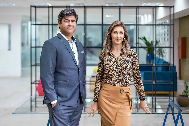 Ricardo Henrique Ramos e Betina Giehl Zanetti Ramos, fundadores da Nanovetores, de Florianópolis: faturamento de R$ 24 milhões em 2021 (Divulgação/Divulgação)