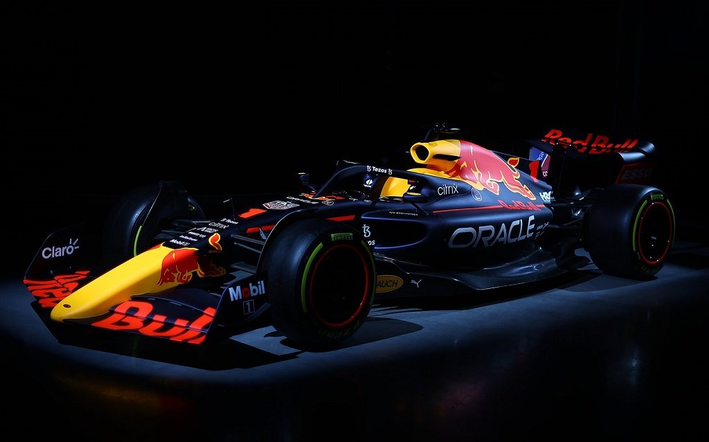 Com campeão Max Verstappen, Red Bull apresenta novo carro da F1 para 2022