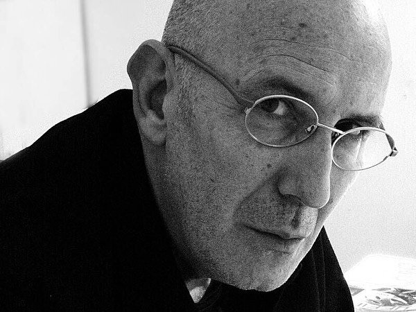 Morre estilista catalão Antonio Miró, referência da moda espanhola