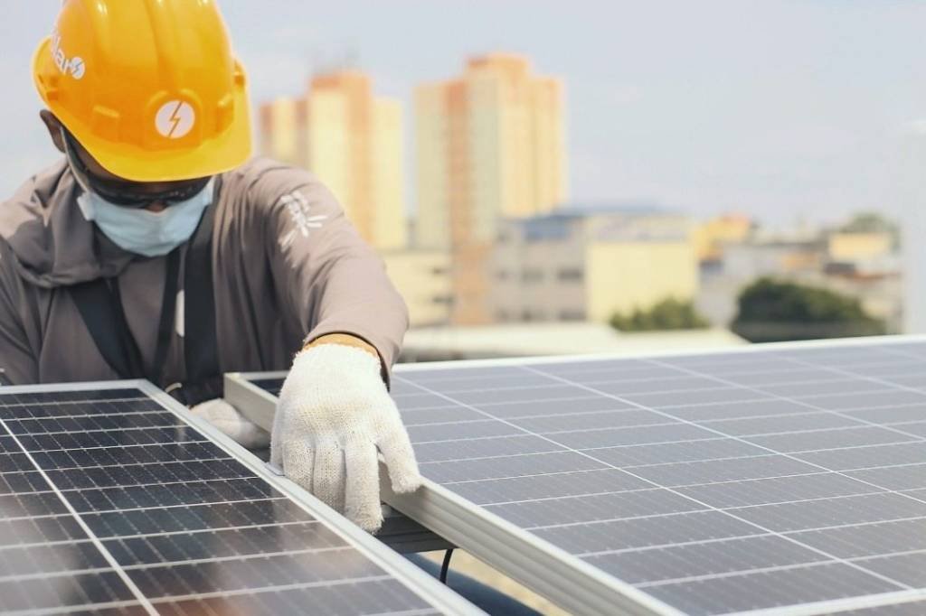 Empresa de energia solar prevê abrir 2 mil vagas em 2022