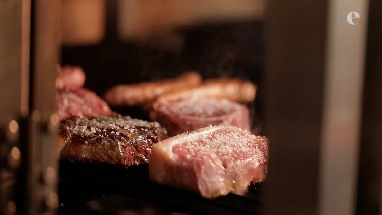 Revolução do Churrasco:  um quilo de wagyu pode custar mais de mil reais.  (Foto/Exame)