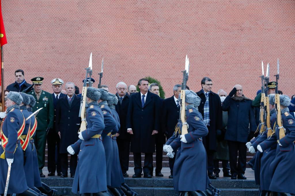 Bolsonaro na Rússia: entenda homenagem a soldados comunistas